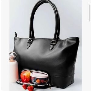 Buff bunny game changer tote in black